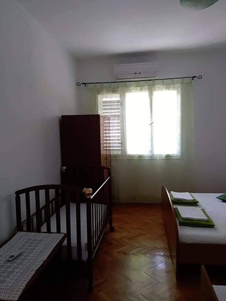Apartments A & G Petrovic Pirovac Exterior foto